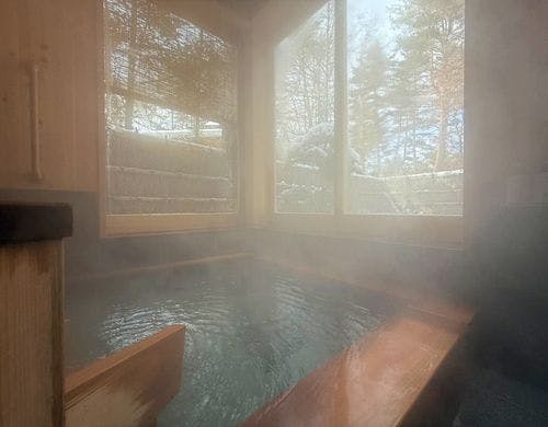 源泉かけ流し内風呂~囲炉裏リニューアル~