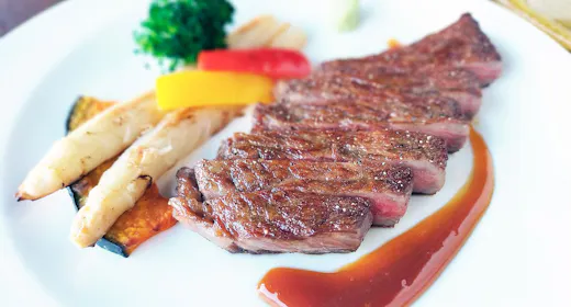 【肉食派グルメプラン】厳選Aランク極上黒毛和牛の美味しさをじっくり味わえるプラン<露天付き客室指定>