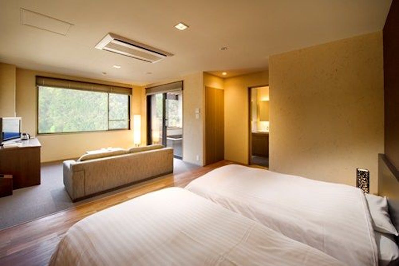 箱根湯本温泉　あうら　橘