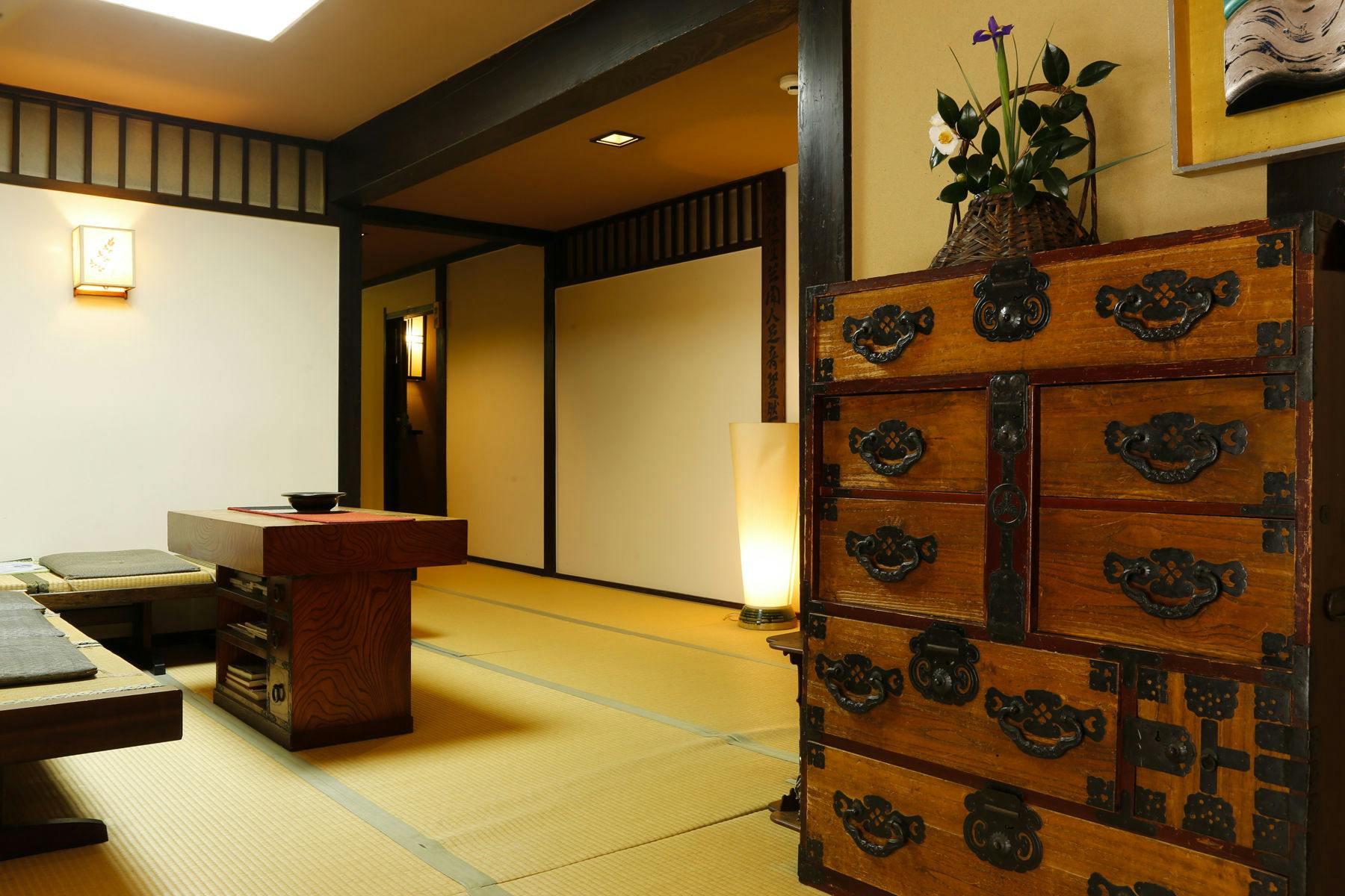 Kurashiki Bikan District Yoshi Ryokan