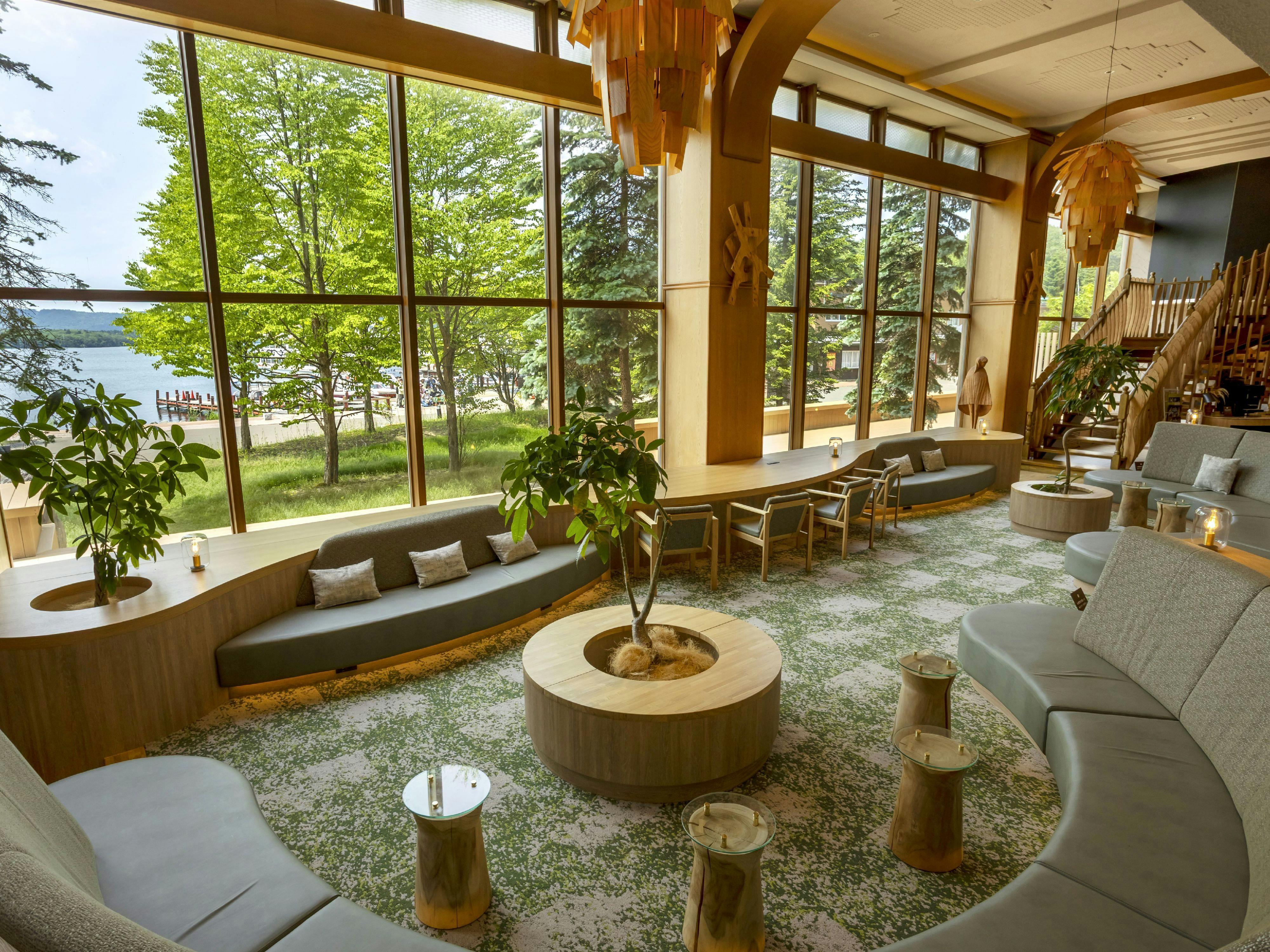 로비 / 편안한 소파에서 릴랙스