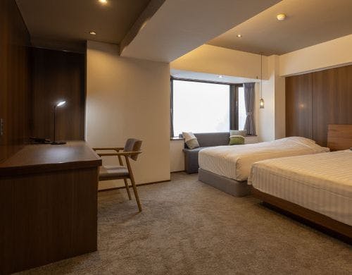 【湖側】DXツイン（客室一例）