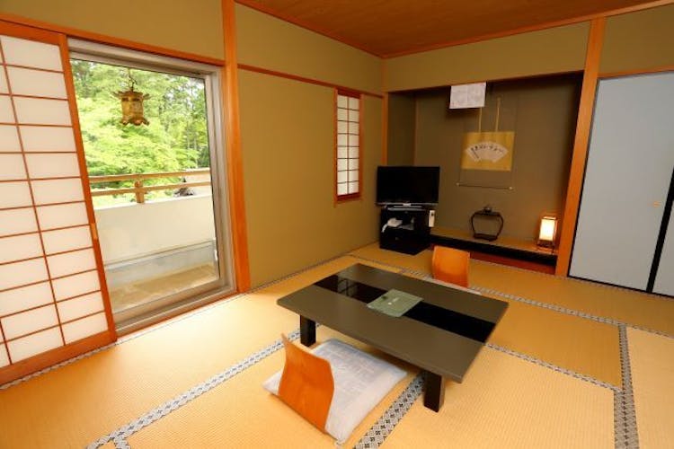 【本館】和室10畳のサムネイル画像