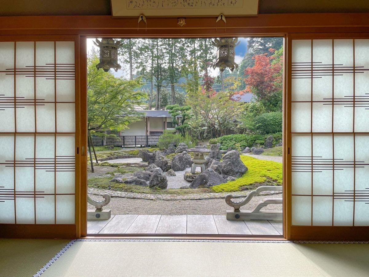 高野山　別格本山　総持院
