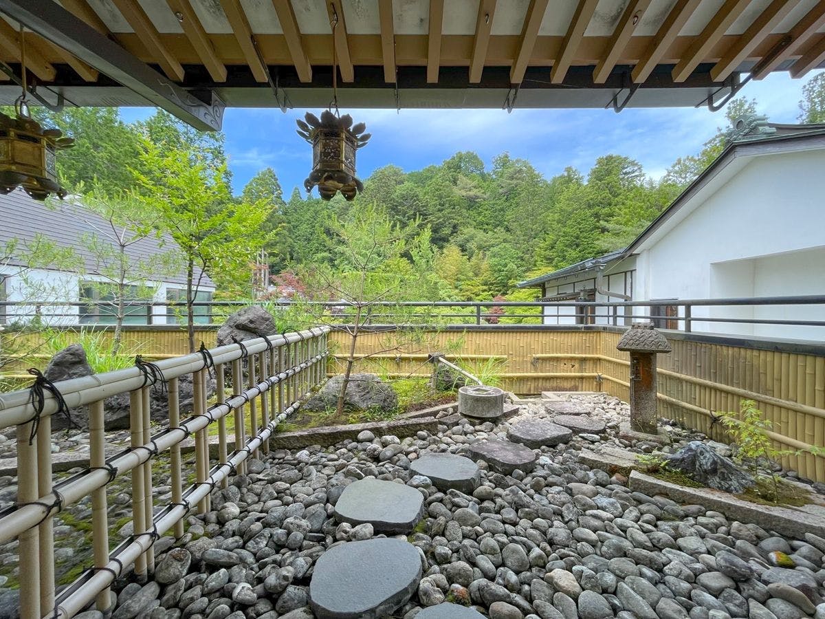 高野山　別格本山　総持院