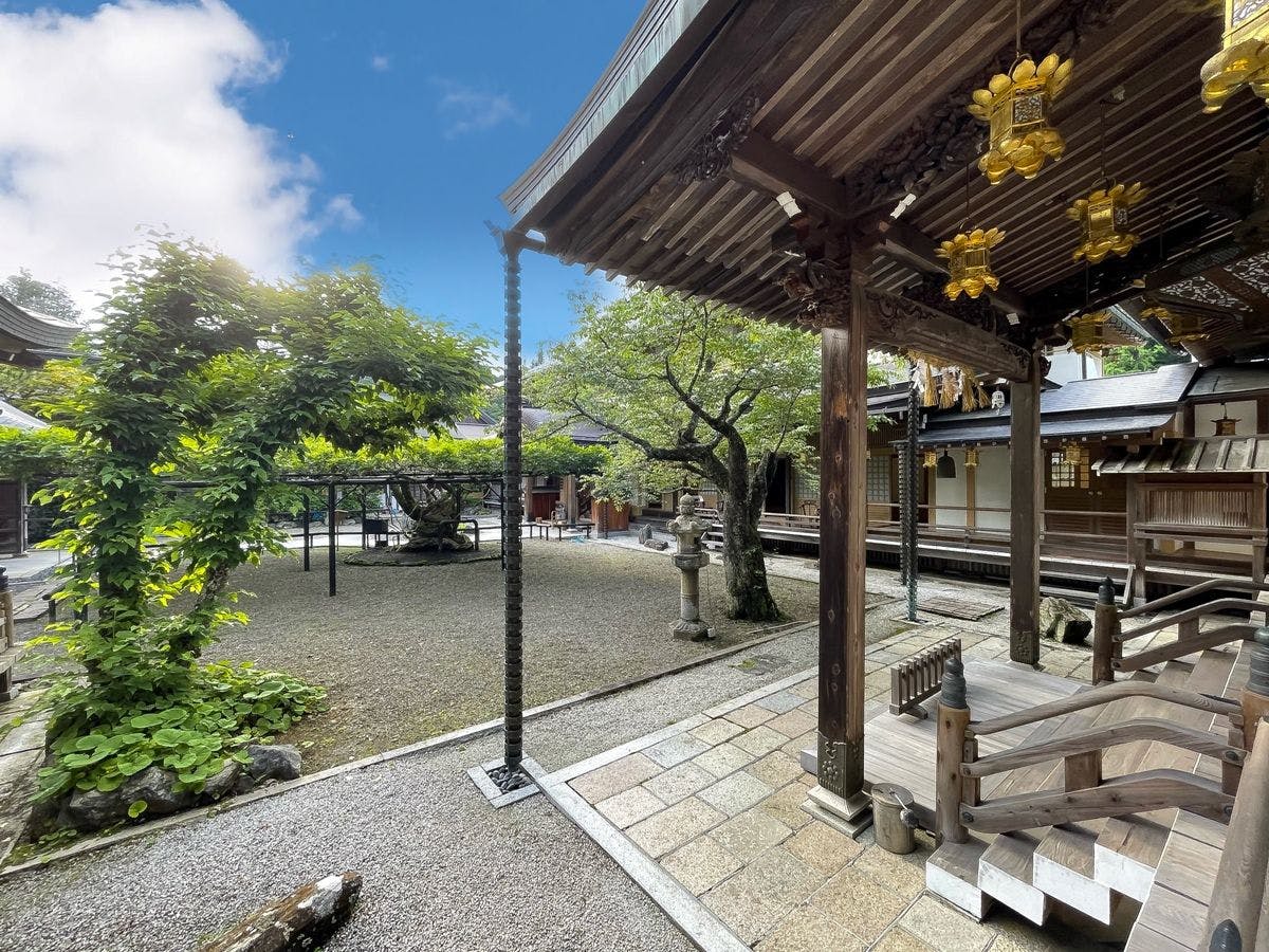 高野山　別格本山　総持院