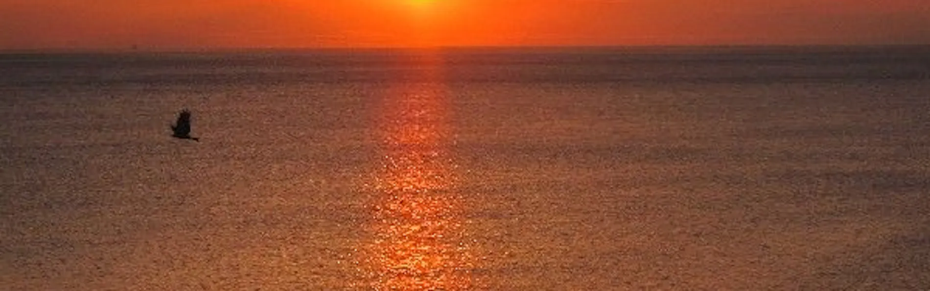 世界遺産 富士山を望む宿 富岳群青