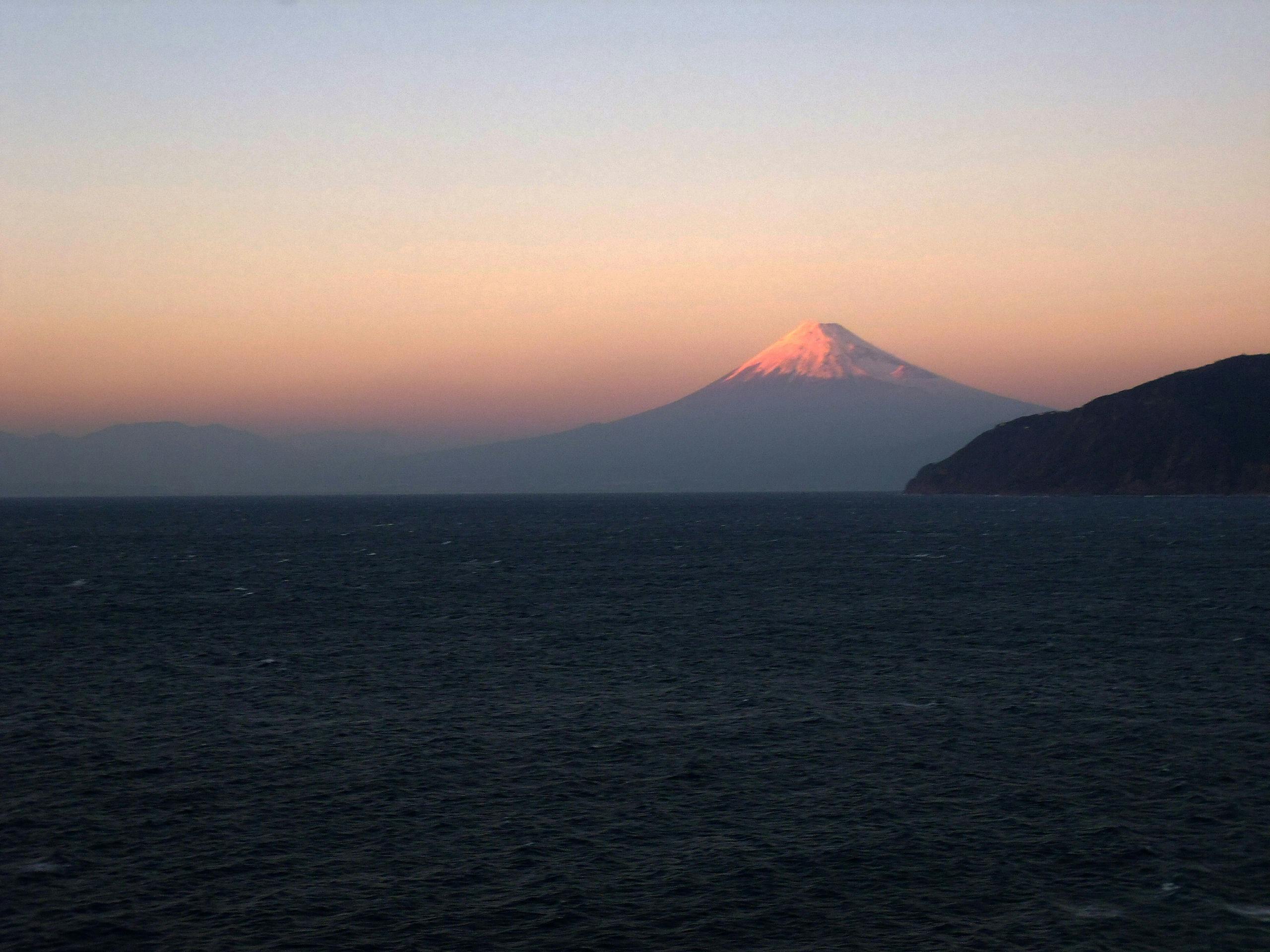 World Heritage Site: Fugaku Gunjo, an Inn with Views of Mount Fuji