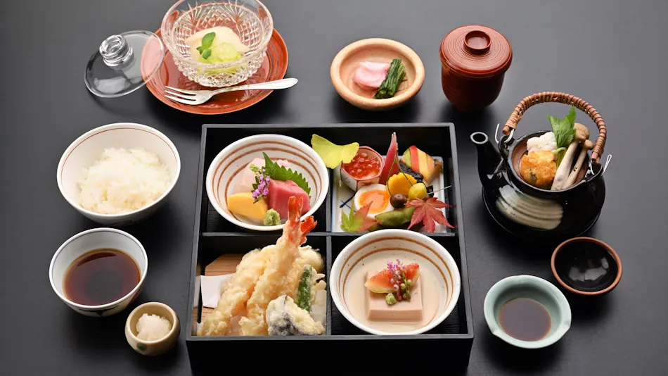 Ginsuiso Choraku