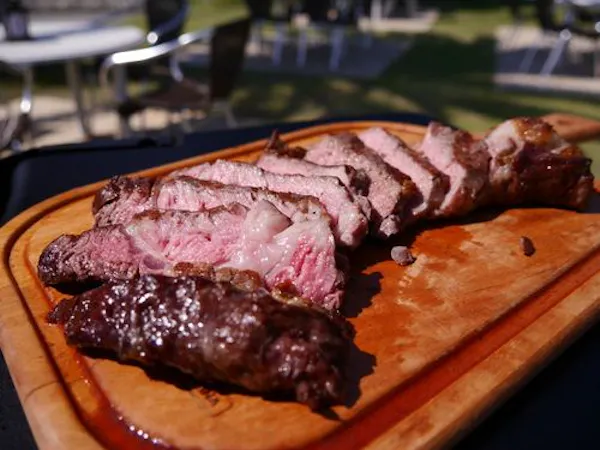 <手ぶらでワイルドBBQ>アメリカンスタイルグリルで豪快に!サーロインステーキプラン