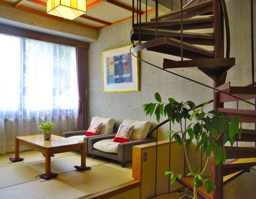 メゾネット館　和洋室　葡萄色