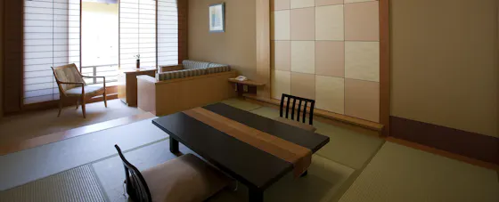 Bangunan utama Contoh kamar tamu