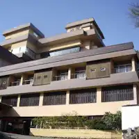 当館は駅近くの好立地の場所にございます