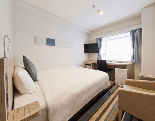 お部屋にミネラルウォーターを完備