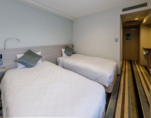 コーナーツイン　客室