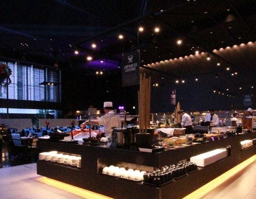 「リュクス ダイニング ハプナ」