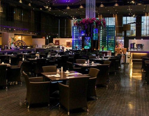 「リュクス ダイニング ハプナ」