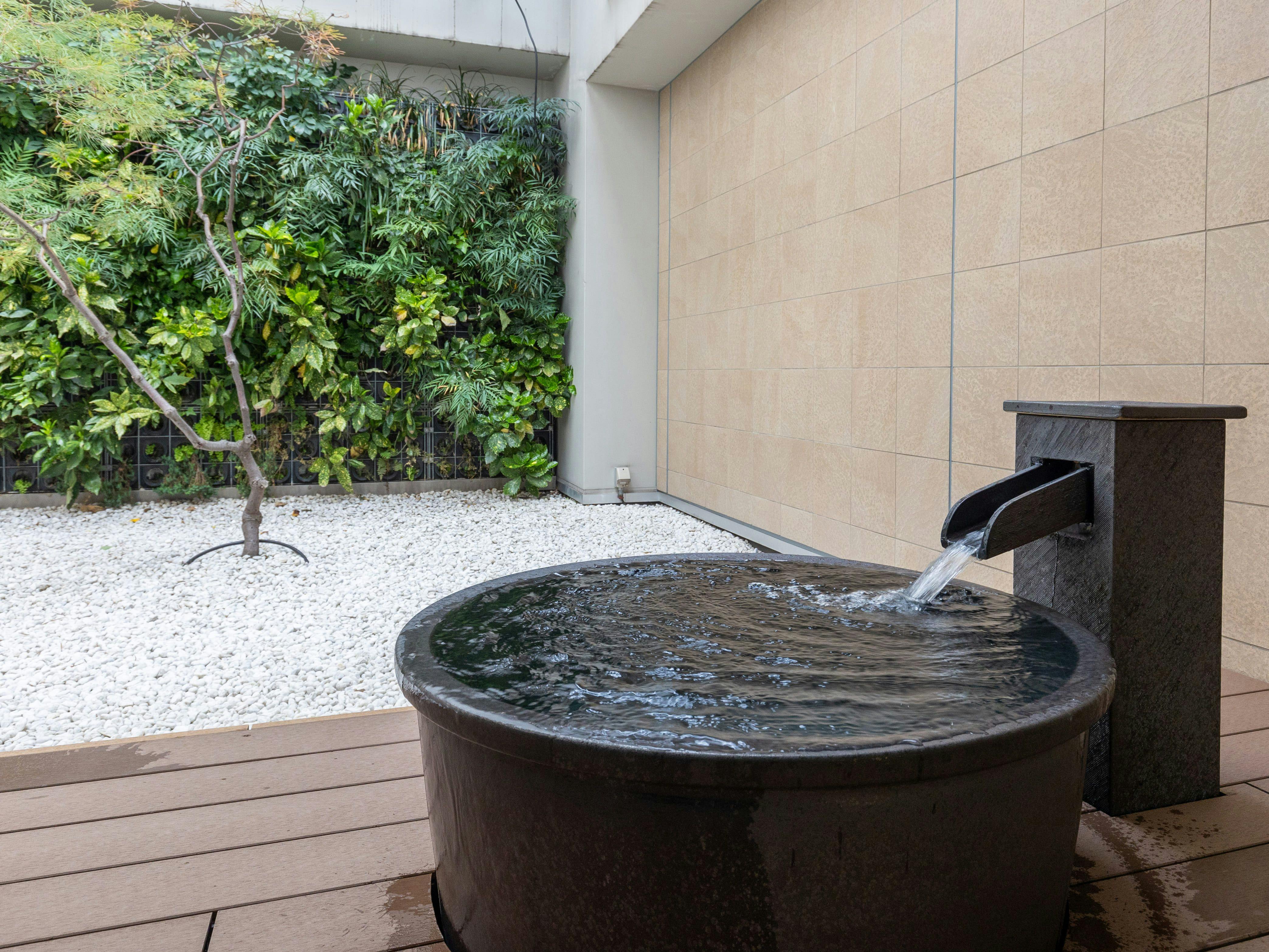 利用時間は15：00から翌9：00