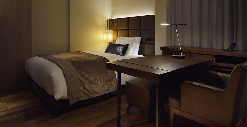 コンセプトフロア スーペリアダブル 禁煙 2名利用 プレミアスタンダード 大阪駅から無料シャトルバスで10分とアクセス便利な中之島にステイ 素泊まり プラン 三井ガーデンホテル大阪プレミア 一休 Com