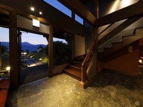 旅館 心乃間間