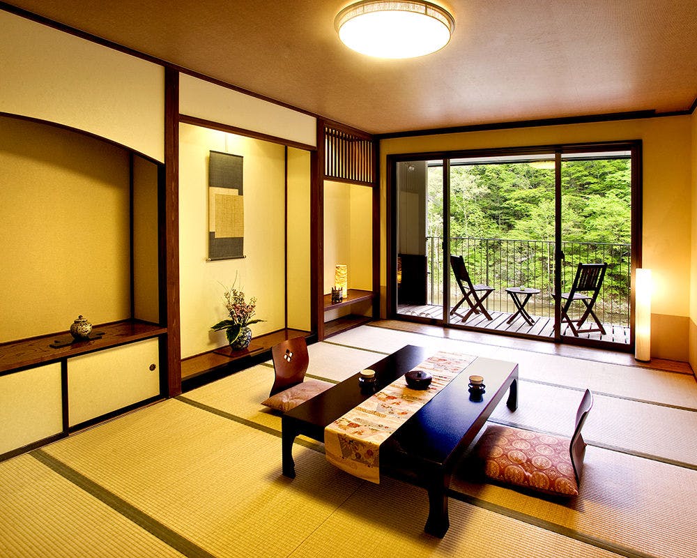 箱根湯本温泉　ホテル　おかだ