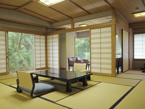 ＜川堰苑＞樫乃間／楠乃間／桐乃間