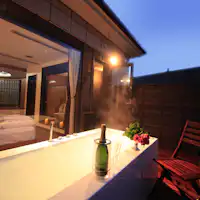 【露天ジャグジー付デラックスキング 201】