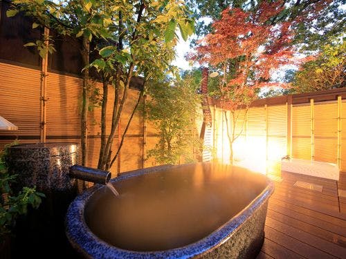 離れ家の縁側からの風景