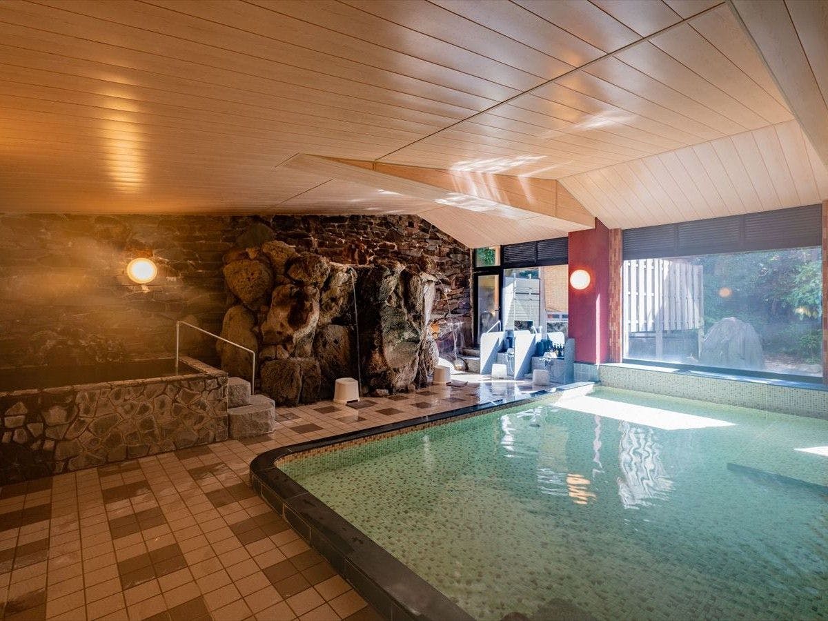 Pemandian umum utama