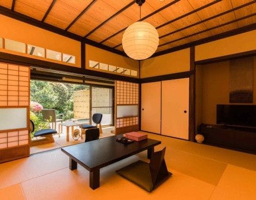 露天風呂付客室の一例