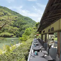 Saryo Hassen - Tempat Duduk Teres