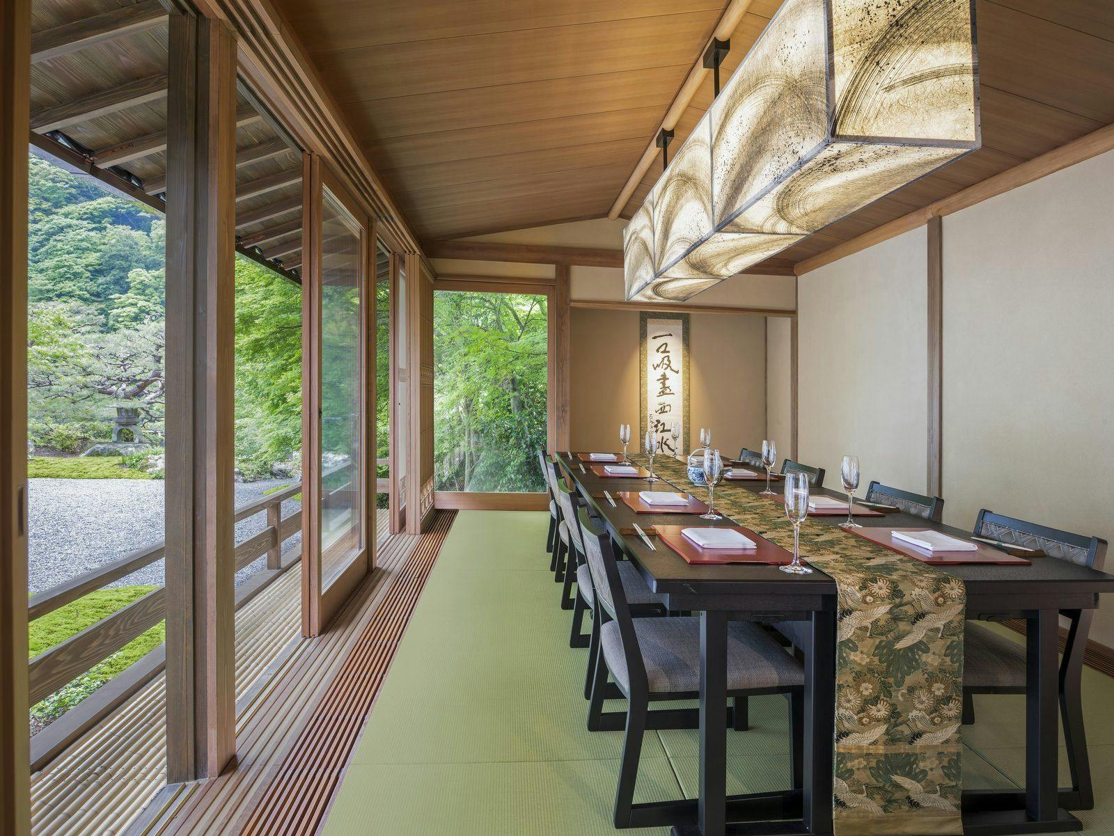 Bilik peribadi restoran 'Shougetsu'