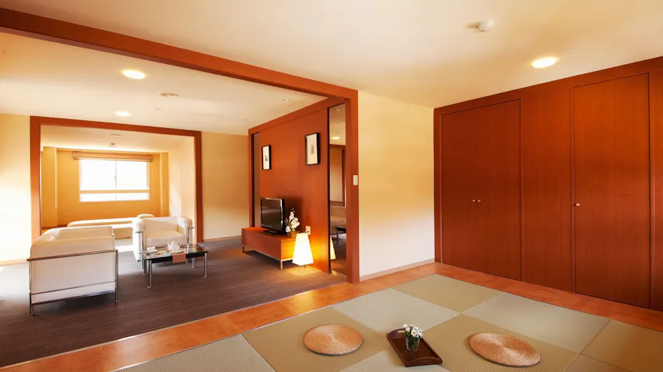 Jikagen-sen 100% Kakenagashi Takayama Ryujin Onsen Ryu Resort & Spa