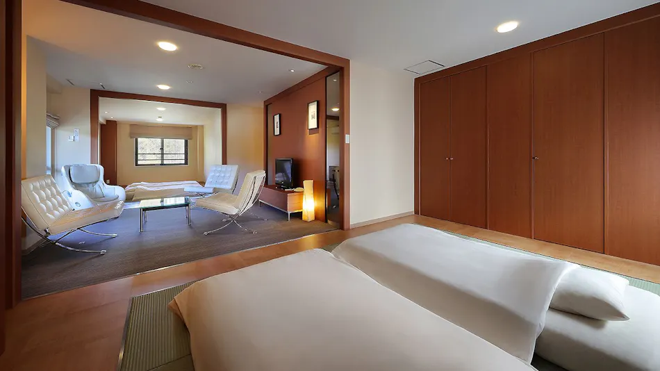 Jikagen-sen 100% Kakenagashi Takayama Ryujin Onsen Ryu Resort & Spa