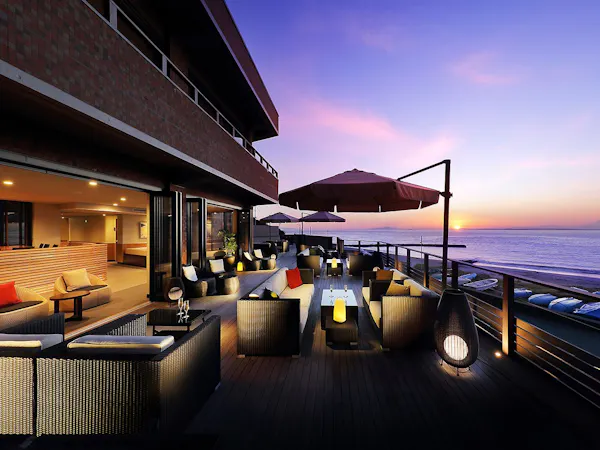 【ベーシックプラン】獲れたての豪華新鮮魚介の刺盛りと鮑の踊り焼き付き