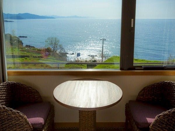 １日８組限定　～間人蟹と地魚料理～　大人の絶景隠れ宿　寿海亭