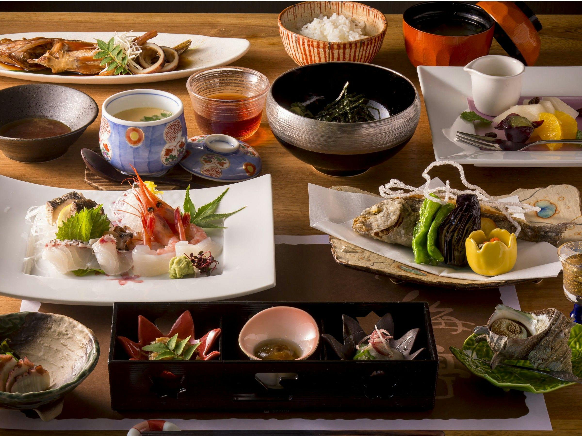 １日８組限定　～間人蟹と地魚料理～　大人の絶景隠れ宿　寿海亭
