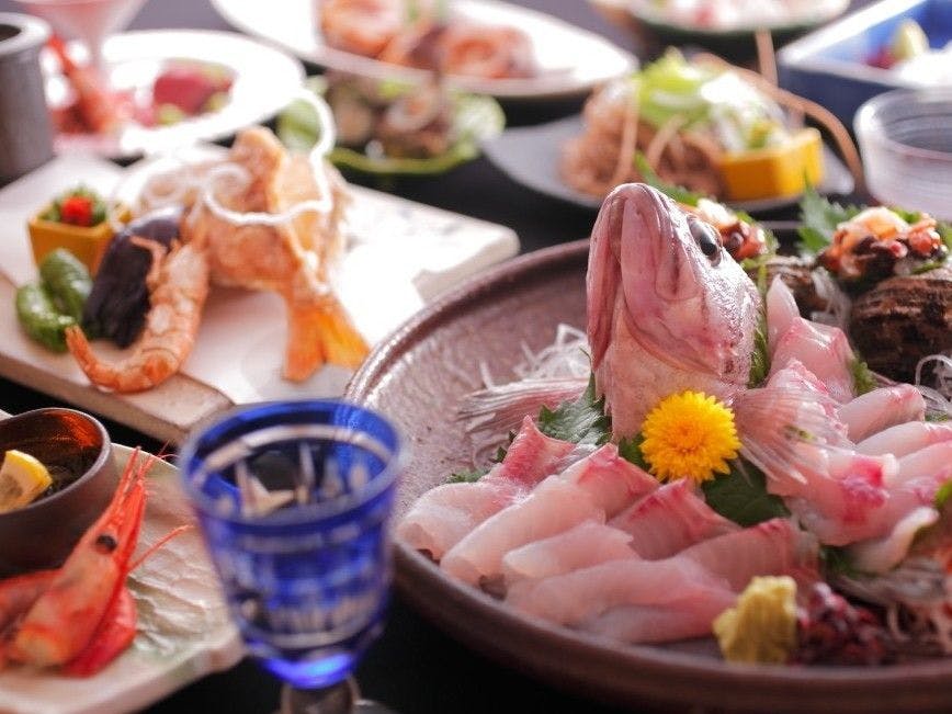 １日８組限定　～間人蟹と地魚料理～　大人の絶景隠れ宿　寿海亭