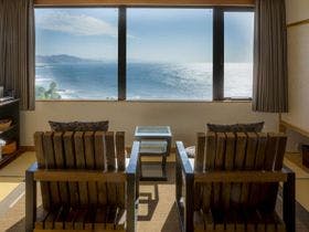 １日８組限定　～間人蟹と地魚料理～　大人の絶景隠れ宿　寿海亭&nbsp;施設全景