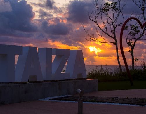 【間人テラス】夕暮れ時の幻想的な空と海