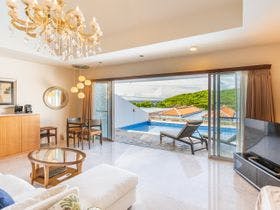 【沖縄県離島:宮古島・伊良部島の大人限定】イムギャーパレス IMGYA PALACE