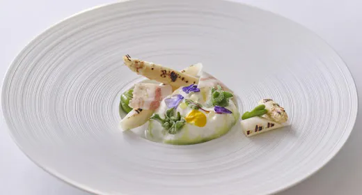 【早割30/スタンダード】箱根の自然に囲まれてイタリア料理と源泉掛け流し温泉を堪能/夕・朝食付