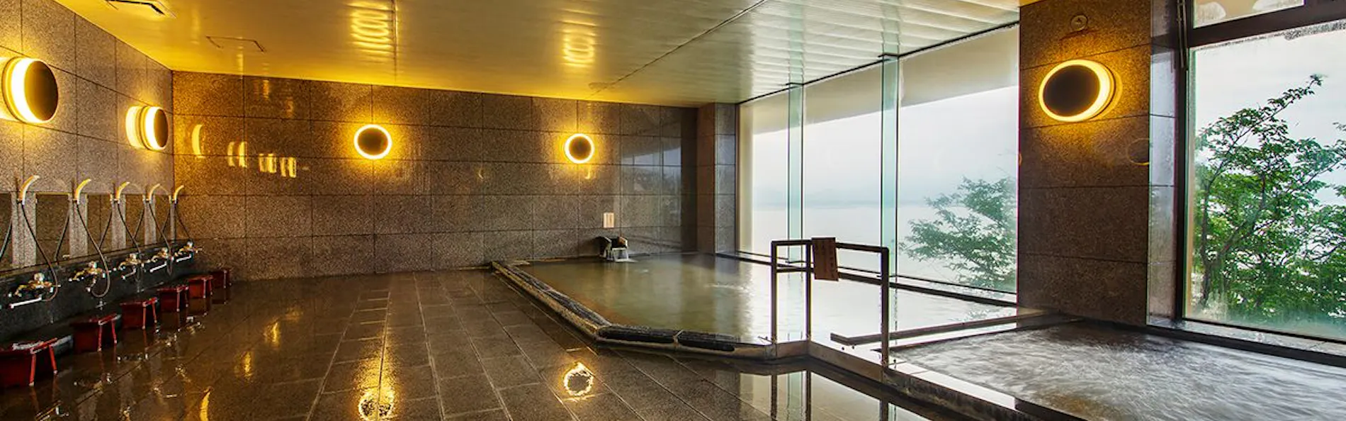 和歌の浦温泉 萬波 MANPA RESORT