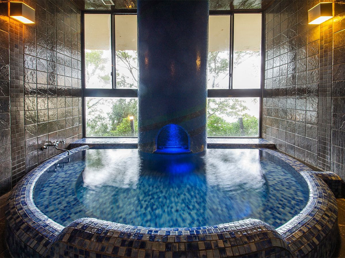 和歌の浦温泉　萬波　MANPA RESORT