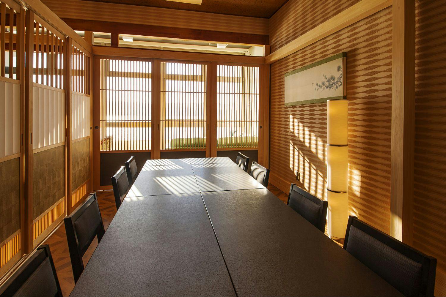 和歌の浦温泉　萬波　MANPA RESORT