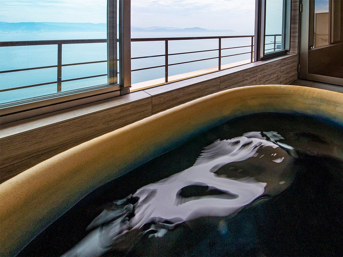 和歌の浦温泉　萬波　MANPA RESORT