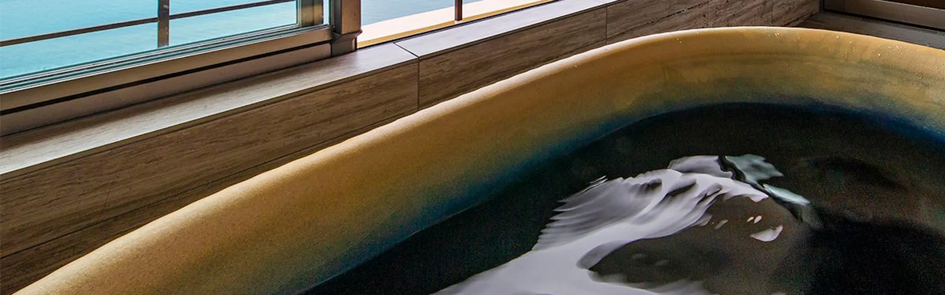 和歌の浦温泉 萬波 MANPA RESORT