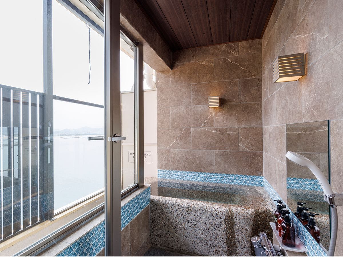 和歌の浦温泉　萬波　MANPA RESORT