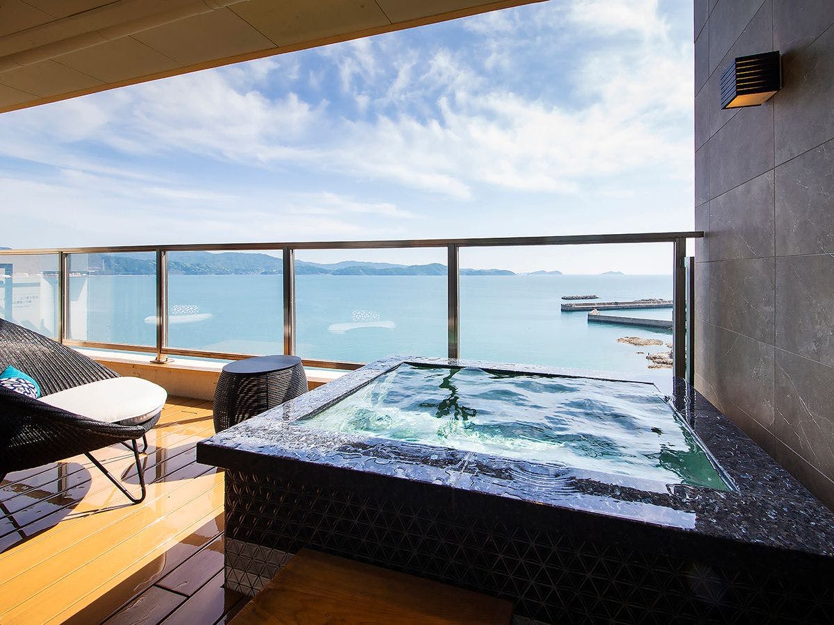 和歌の浦温泉　萬波　MANPA RESORT
