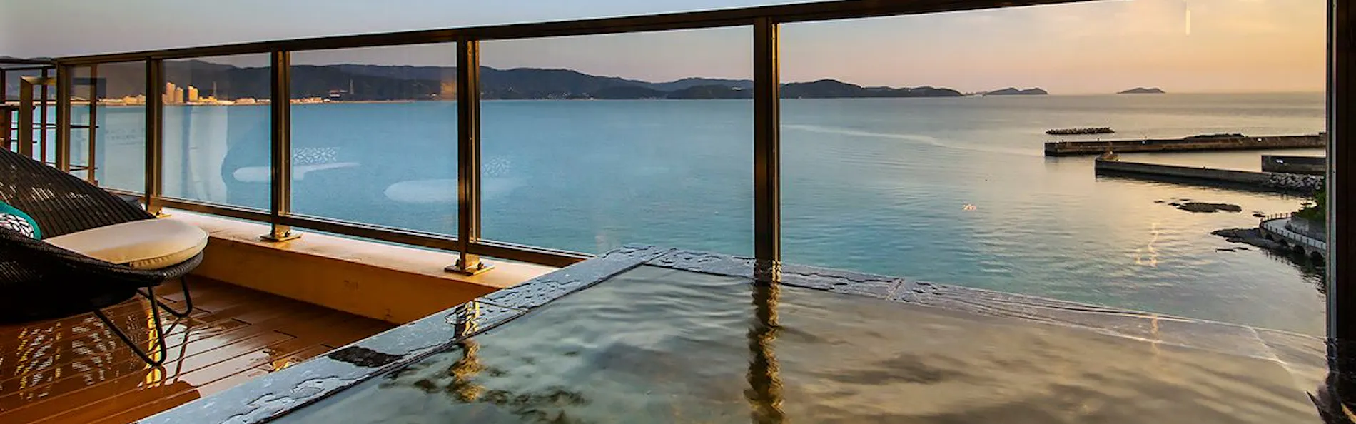 和歌の浦温泉 萬波 MANPA RESORT